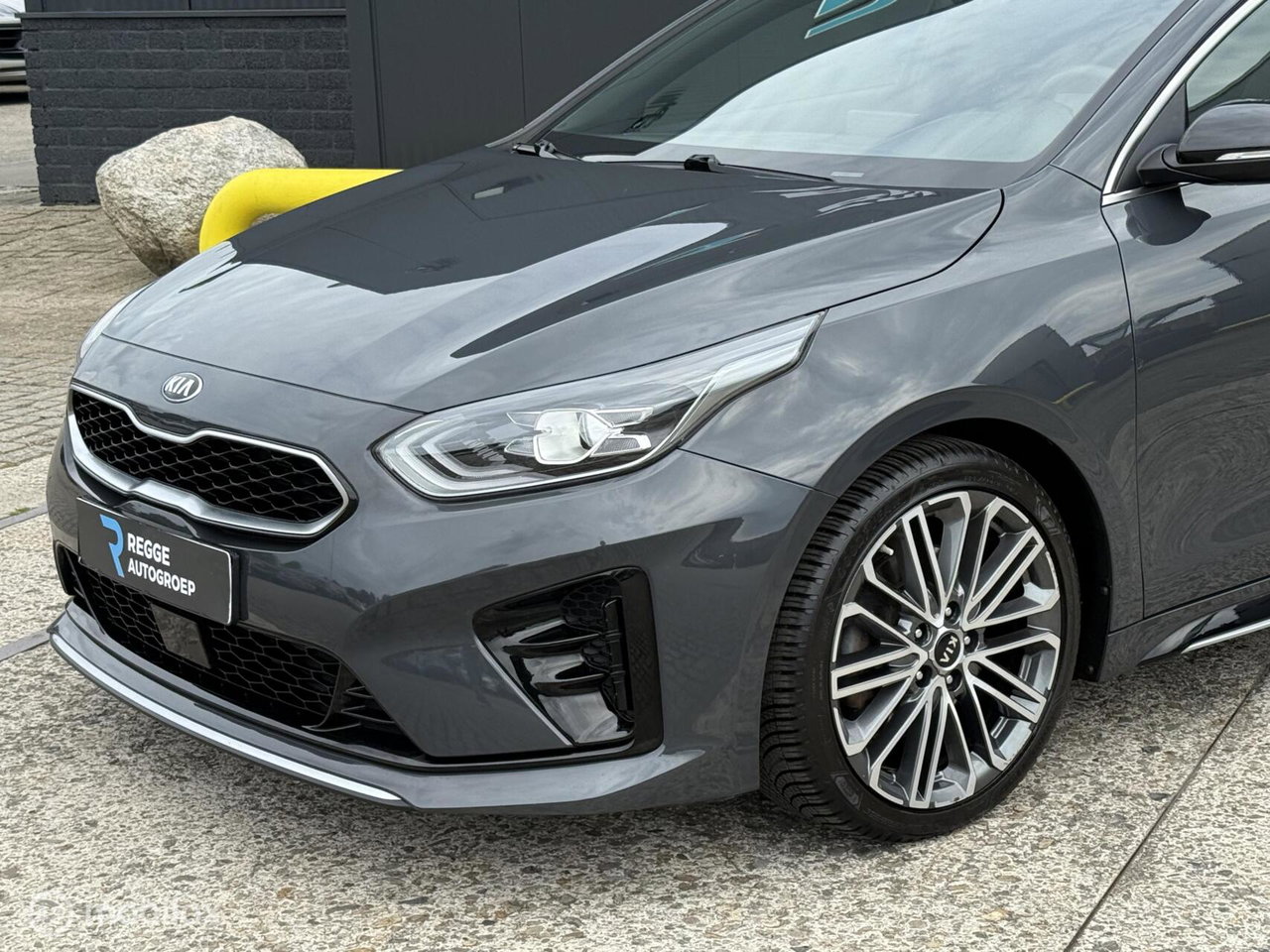 Kia ProCeed