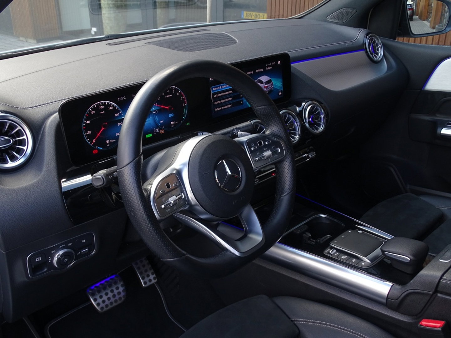 Mercedes-Benz B-Klasse 250e 218PK automaat / AMG Line / 2021 / LED