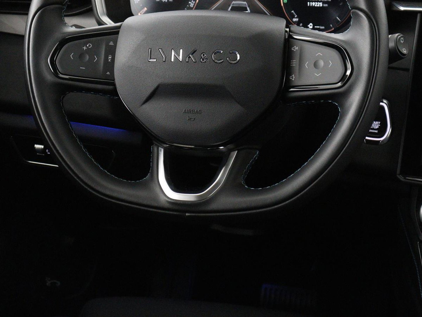 Lynk & Co 01 1.5 Plug In | SOH 91,6% | Panoramadak | Infinity by Harman | 360 Camera | Adaptive cruise | Stoelverwarming | Carplay | Memory | Full LED | PHEV