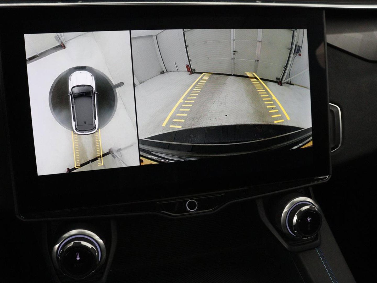Lynk & Co 01 1.5 Plug In | SOH 91,6% | Panoramadak | Infinity by Harman | 360 Camera | Adaptive cruise | Stoelverwarming | Carplay | Memory | Full LED | PHEV