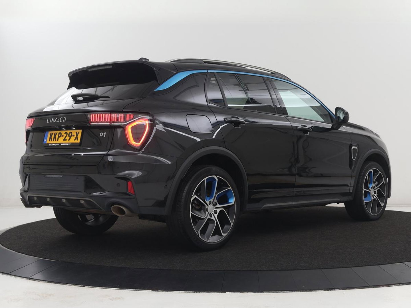 Lynk & Co 01 1.5 Plug In | SOH 91,6% | Panoramadak | Infinity by Harman | 360 Camera | Adaptive cruise | Stoelverwarming | Carplay | Memory | Full LED | PHEV
