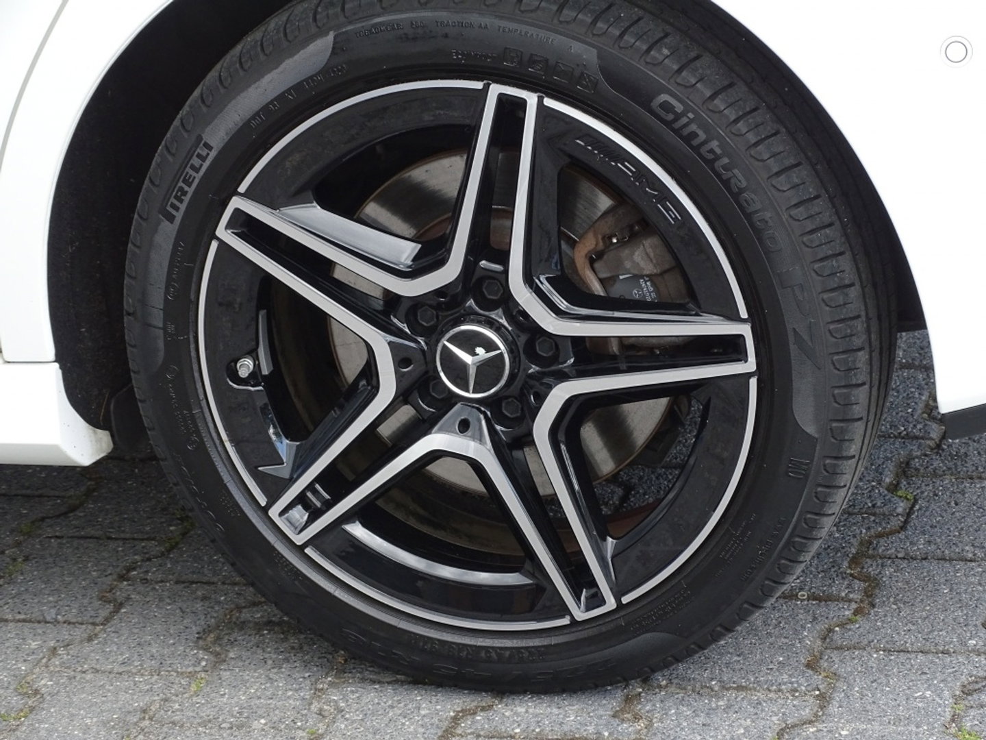 Mercedes-Benz B-Klasse 250e 218PK automaat / AMG Line / 2021 / LED