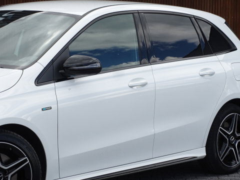 Mercedes-Benz B-Klasse 250e 218PK automaat / AMG Line / 2021 / LED