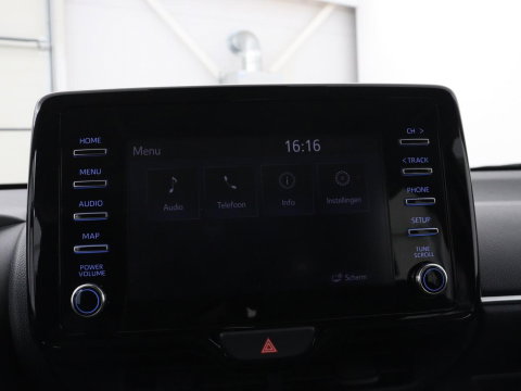 Toyota Yaris 1.5 Hybrid Dynamic | 38.500km NAP | Adaptive Cruise | DAB | Carplay | Full LED | Camera | LM | Keyless | Climate controle | Bluetooth