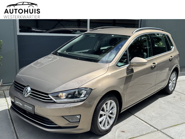 Volkswagen Golf Sportsvan - 1.4 TSI 125pk H6 Highline Xenon Trekhaak Stoelverwarming Navigatie