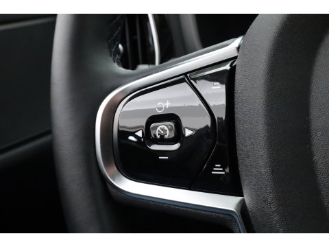 Volvo V60 2.0 T6 Plug-in hybrid AWD Plus Dark | Leer | Stoel + stuuverwarming | Camera |