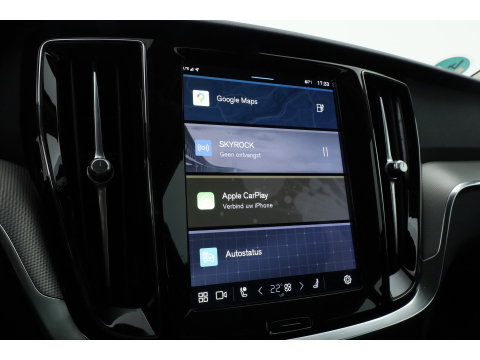 Volvo V60 2.0 T6 Plug-in hybrid AWD Plus Dark | Leer | Stoel + stuuverwarming | Camera |