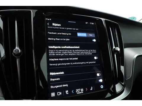 Volvo V60 2.0 T6 Plug-in hybrid AWD Plus Dark | Leer | Stoel + stuuverwarming | Camera |