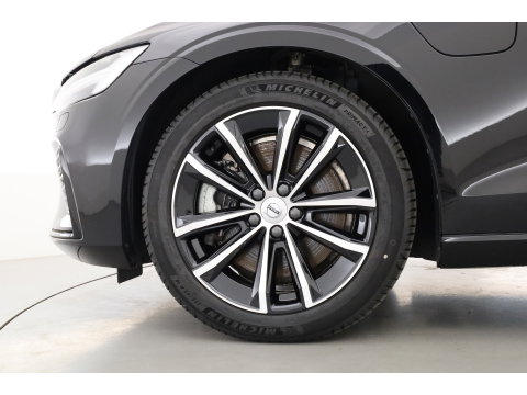 Volvo V60 2.0 T6 Plug-in hybrid AWD Plus Dark | Leer | Stoel + stuuverwarming | Camera |