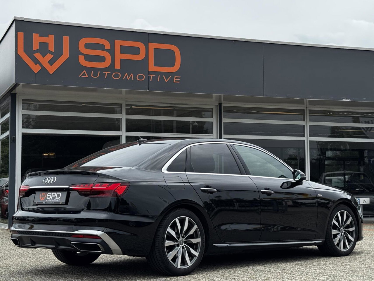 Audi A4