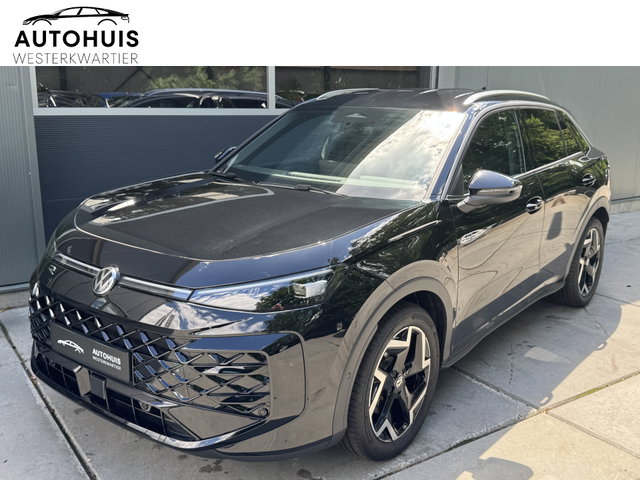Volkswagen T-Roc - 1.5 eTsi 150pk DSG R-Line First Edition Virtual Cockpit Carplay Trekhaak Camera Keyless Stoelverwarming