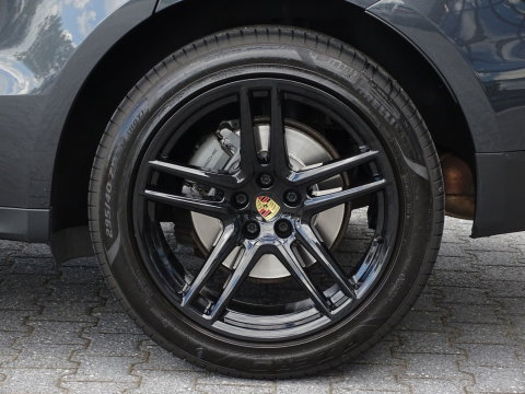 Porsche Macan 3.0 S 354PK / PCM / panoramadakraam / LED