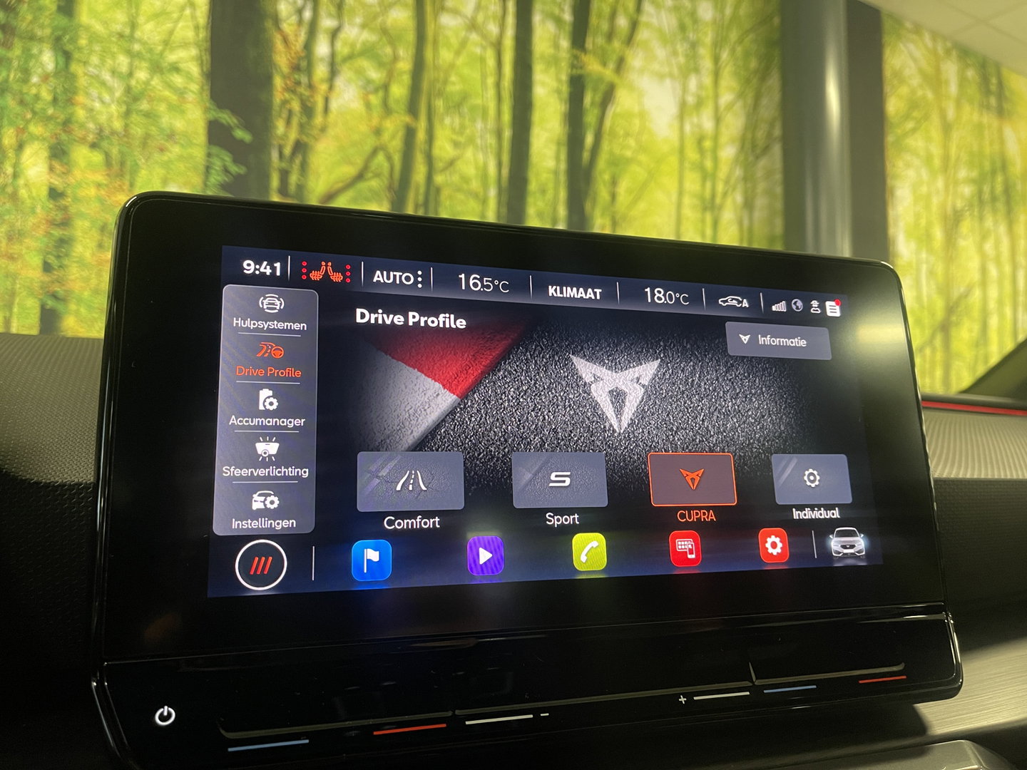 CUPRA Leon 1.4 e-Hybrid VZ Adrenaline | Apple Carplay | Android Auto | Stoelverwarming | Stuurwielverwarming | DAB | Camera | Lane Assist | Adaptieve Cruise Control | LED | Sfeerverlichting |