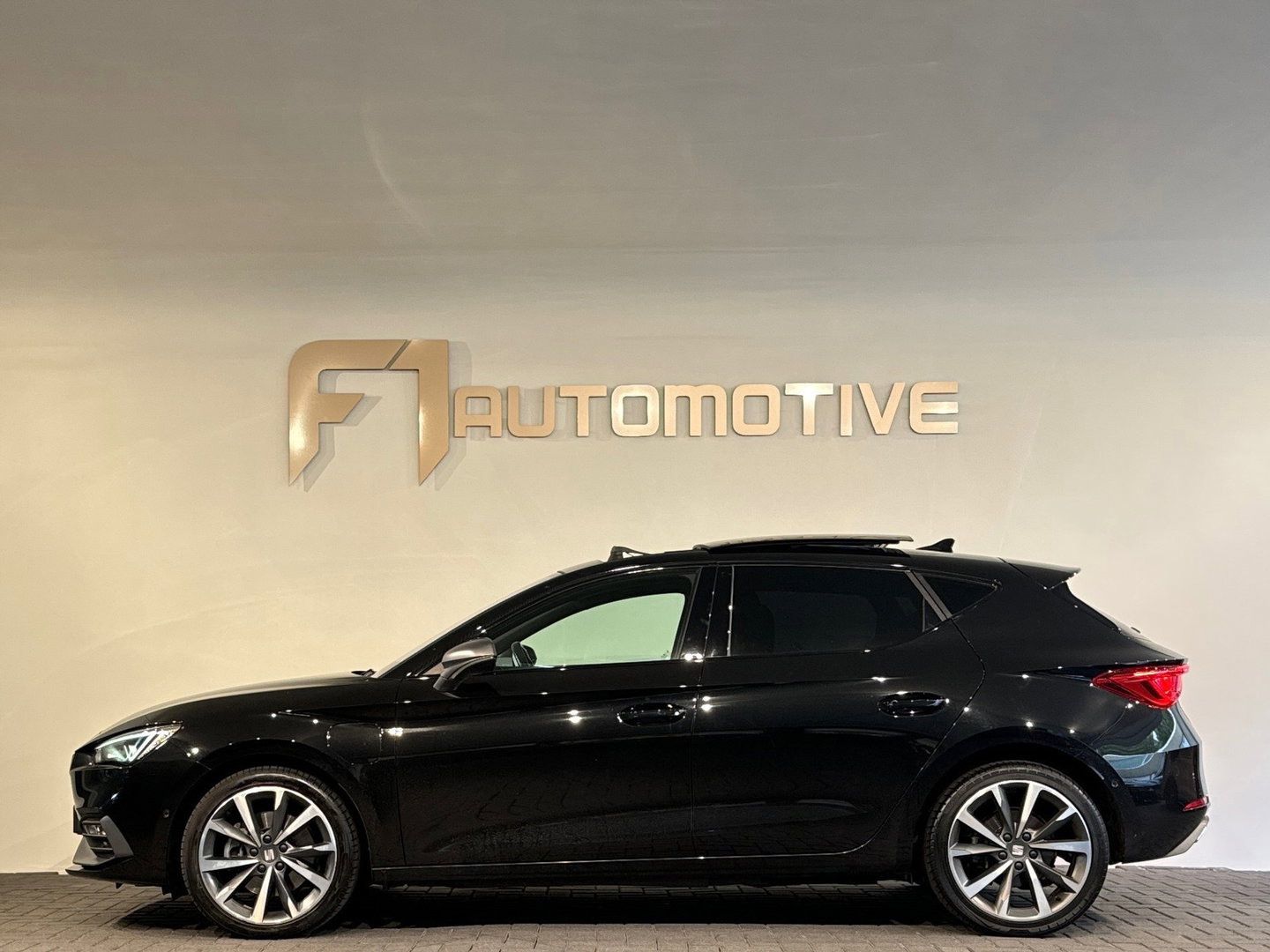 SEAT Leon 1.4 TSI eHybrid PHEV FR Business Pano|Memory|BTW