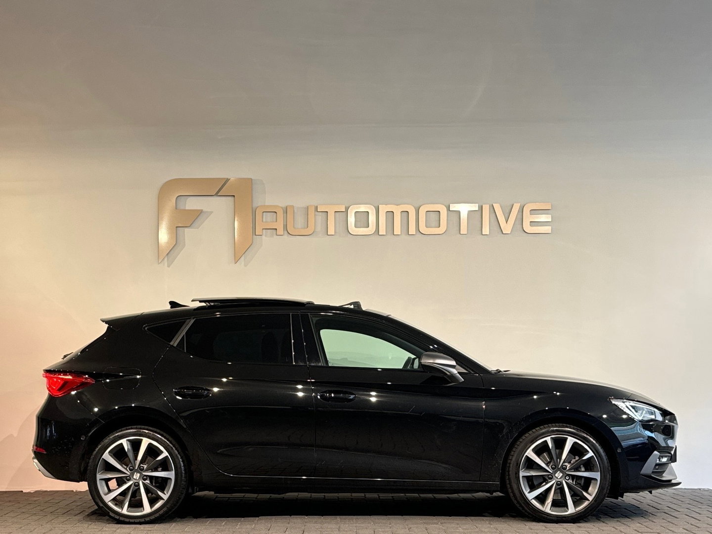 SEAT Leon 1.4 TSI eHybrid PHEV FR Business Pano|Memory|BTW