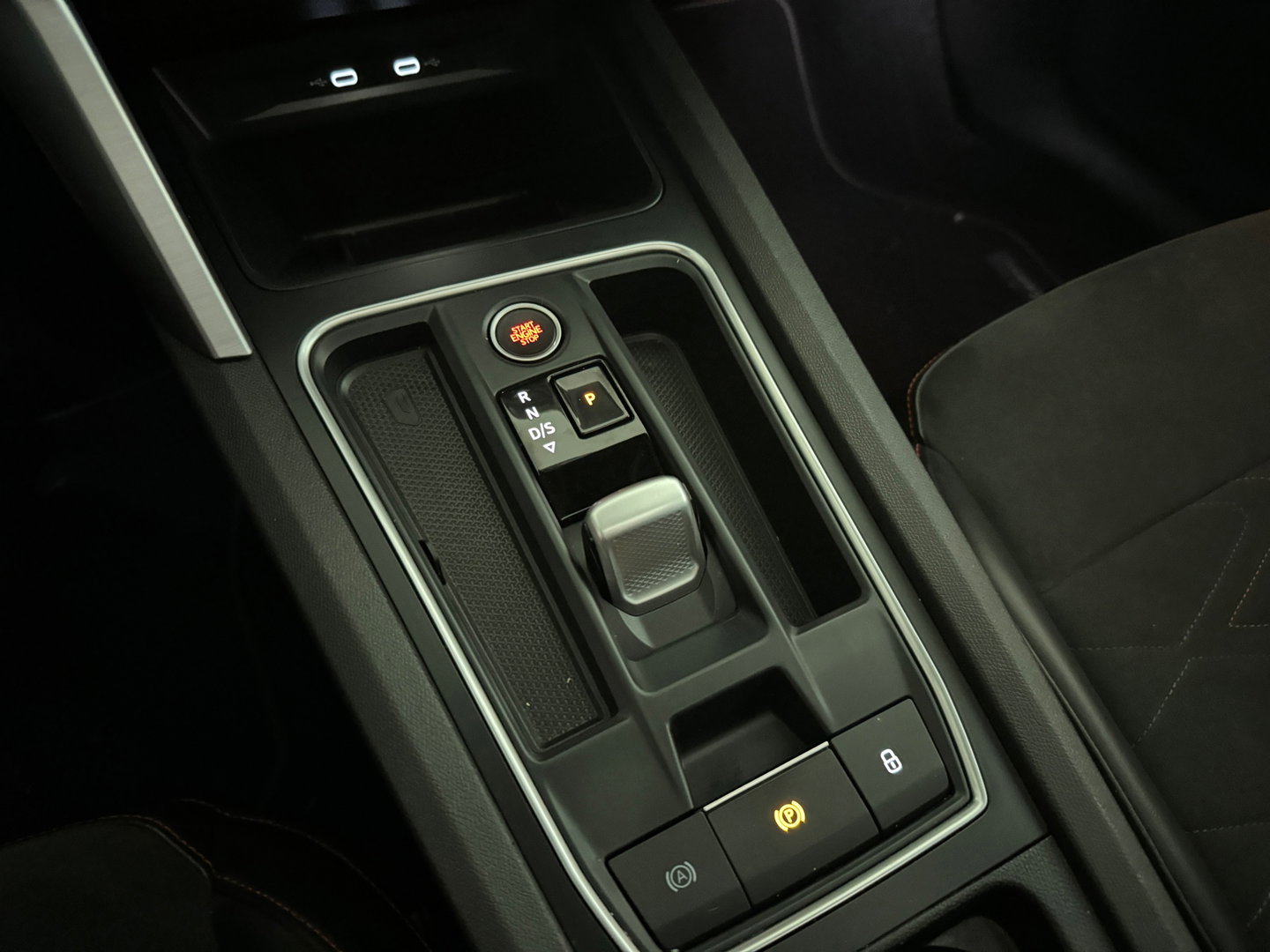 SEAT Leon 1.4 TSI eHybrid PHEV FR Business Pano|Memory|BTW