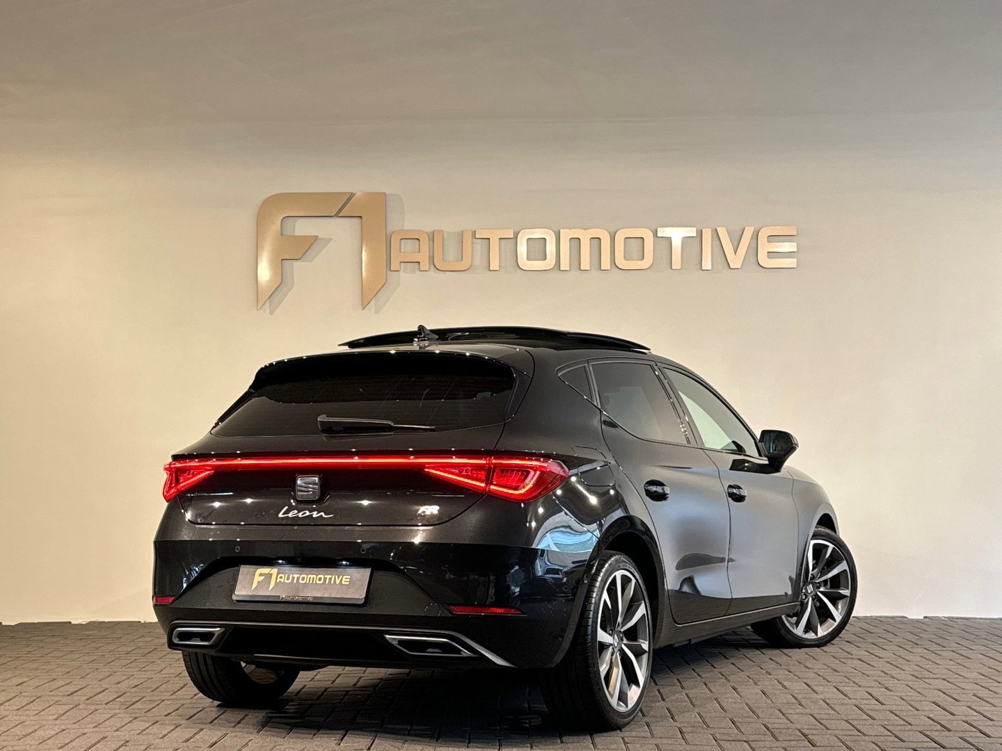 SEAT Leon 1.4 TSI eHybrid PHEV FR Business Pano|Memory|BTW