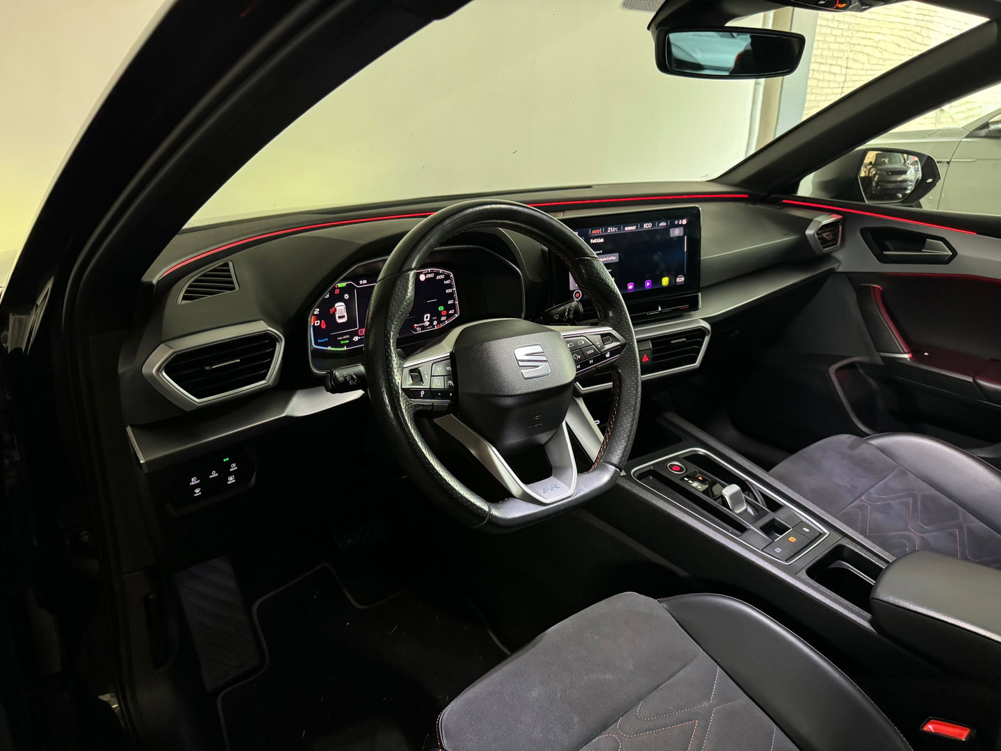 SEAT Leon 1.4 TSI eHybrid PHEV FR Business Pano|Memory|BTW