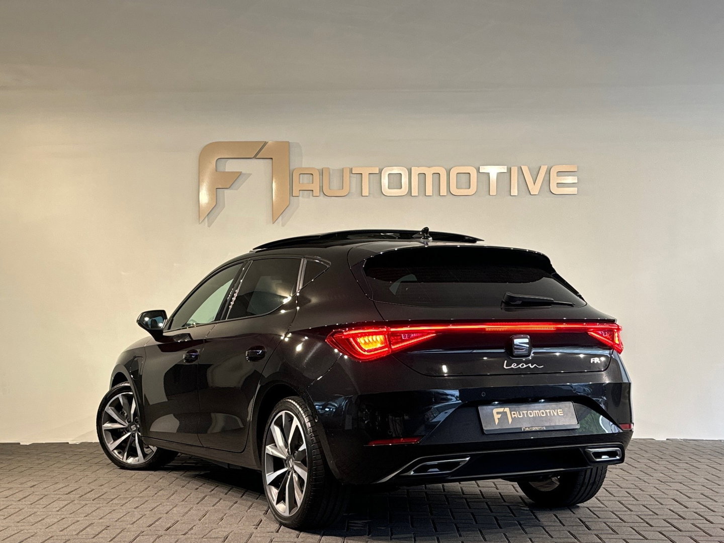 SEAT Leon 1.4 TSI eHybrid PHEV FR Business Pano|Memory|BTW