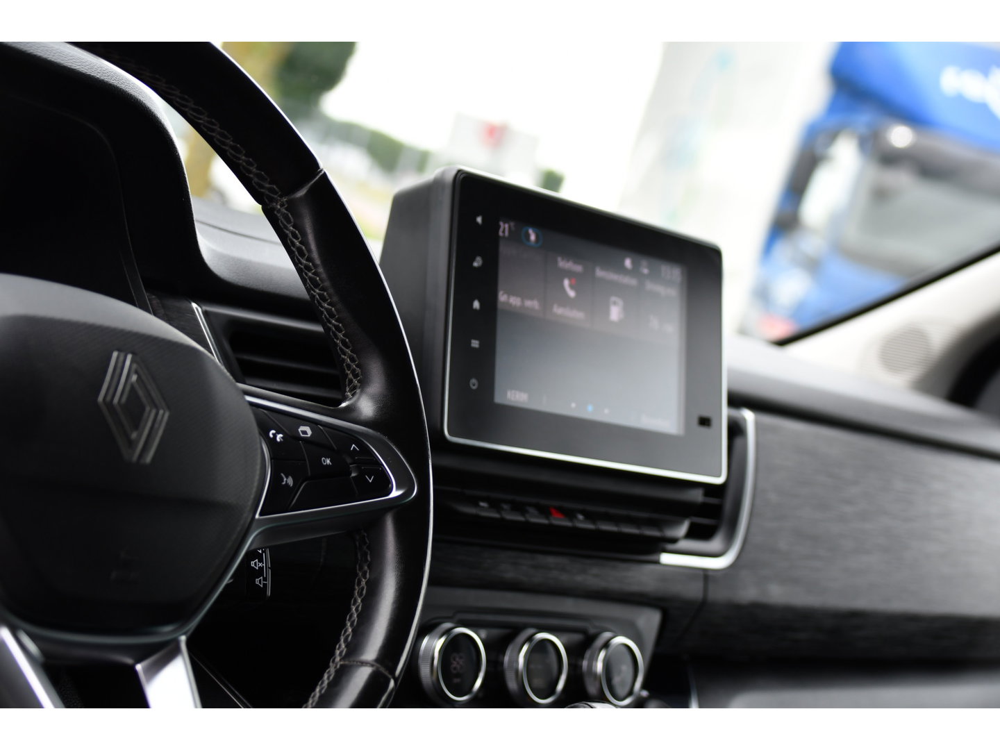 Renault Trafic 2.0 Blue dCi EDC 170 T29 L2H1 Anniversary Extra DC Virtual, Cruise, Camera, Carplay, LED, 170pk, Trekhaak, Stoelverwarming, multimedia, Sensoren, Uniek!
