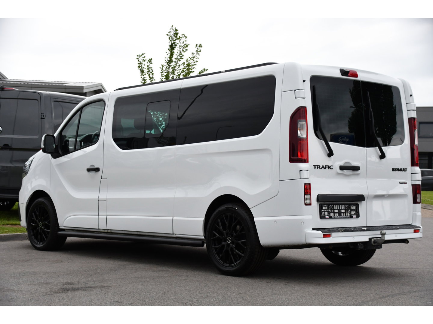 Renault Trafic 2.0 Blue dCi EDC 170 T29 L2H1 Anniversary Extra DC Virtual, Cruise, Camera, Carplay, LED, 170pk, Trekhaak, Stoelverwarming, multimedia, Sensoren, Uniek!