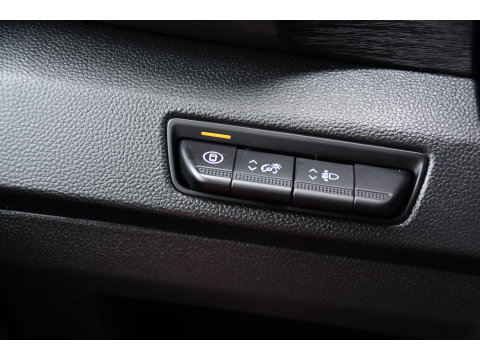 Renault Trafic 2.0 Blue dCi EDC 170 T29 L2H1 Anniversary Extra DC Virtual, Cruise, Camera, Carplay, LED, 170pk, Trekhaak, Stoelverwarming, multimedia, Sensoren, Uniek!