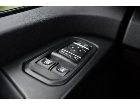 Renault Trafic 2.0 Blue dCi EDC 170 T29 L2H1 Anniversary Extra DC Virtual, Cruise, Camera, Carplay, LED, 170pk, Trekhaak, Stoelverwarming, multimedia, Sensoren, Uniek!
