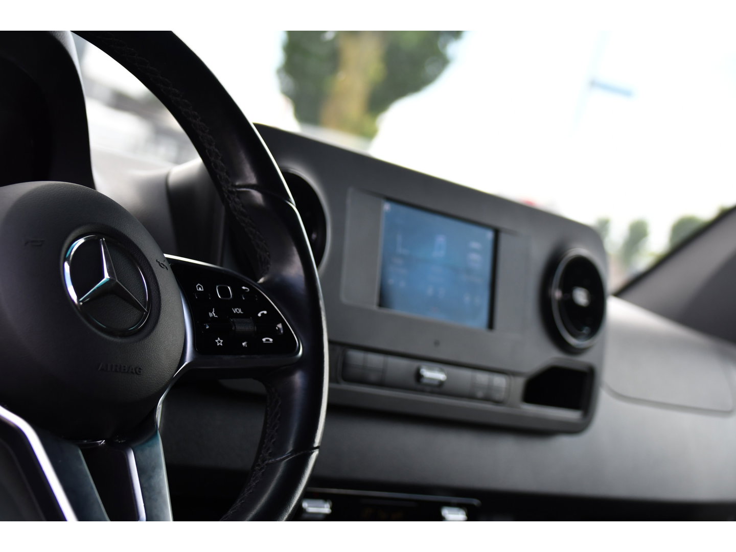 Mercedes-Benz Sprinter 317 1.9 CDI L2H1 RWD PB Edition Cruise, Camera, Carplay, LED, Mbux, Stoelverwarming, 170pk, Automaat, Uniek!