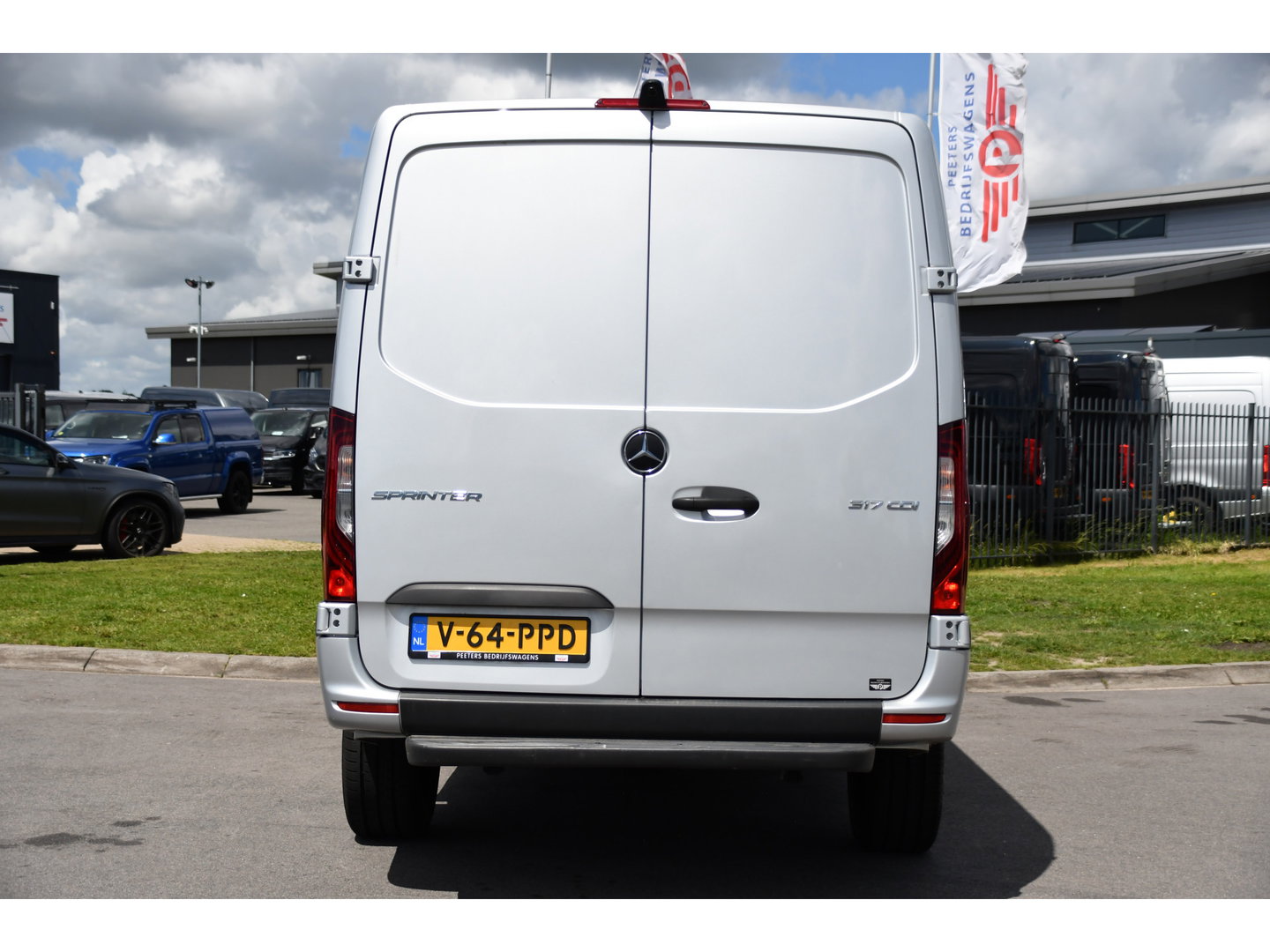 Mercedes-Benz Sprinter 317 1.9 CDI L2H1 RWD PB Edition Cruise, Camera, Carplay, LED, Mbux, Stoelverwarming, 170pk, Automaat, Uniek!