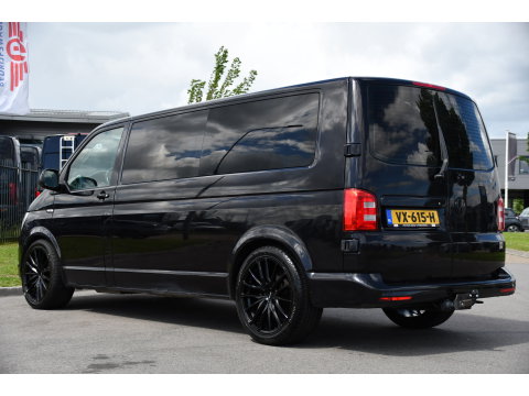 Volkswagen Transporter 2.0 TDI L2H1 Highline Black Edition Cruise, Sensoren, Airco, 140pk, Automaat, Trekhaak, Voorruit verwarming, Uniek!
