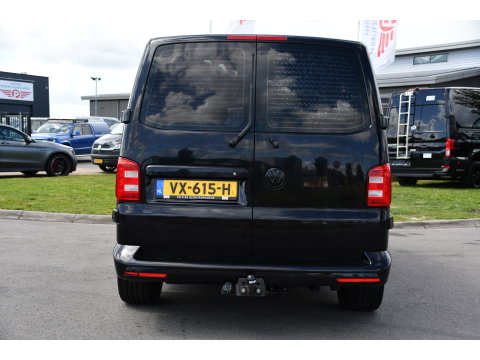 Volkswagen Transporter 2.0 TDI L2H1 Highline Black Edition Cruise, Sensoren, Airco, 140pk, Automaat, Trekhaak, Voorruit verwarming, Uniek!