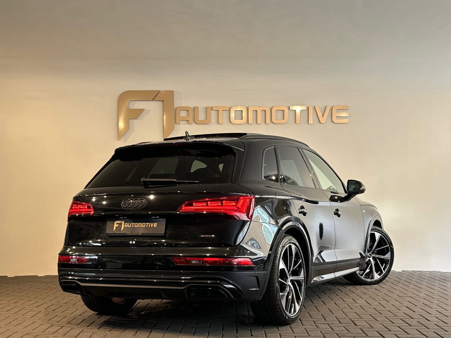 Audi Q5 55 TFSI e S Line Pano|RS Seat|B&O|Trekhaak|Luchtvering