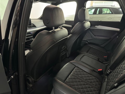 Audi Q5 55 TFSI e S Line Pano|RS Seat|B&O|Trekhaak|Luchtvering