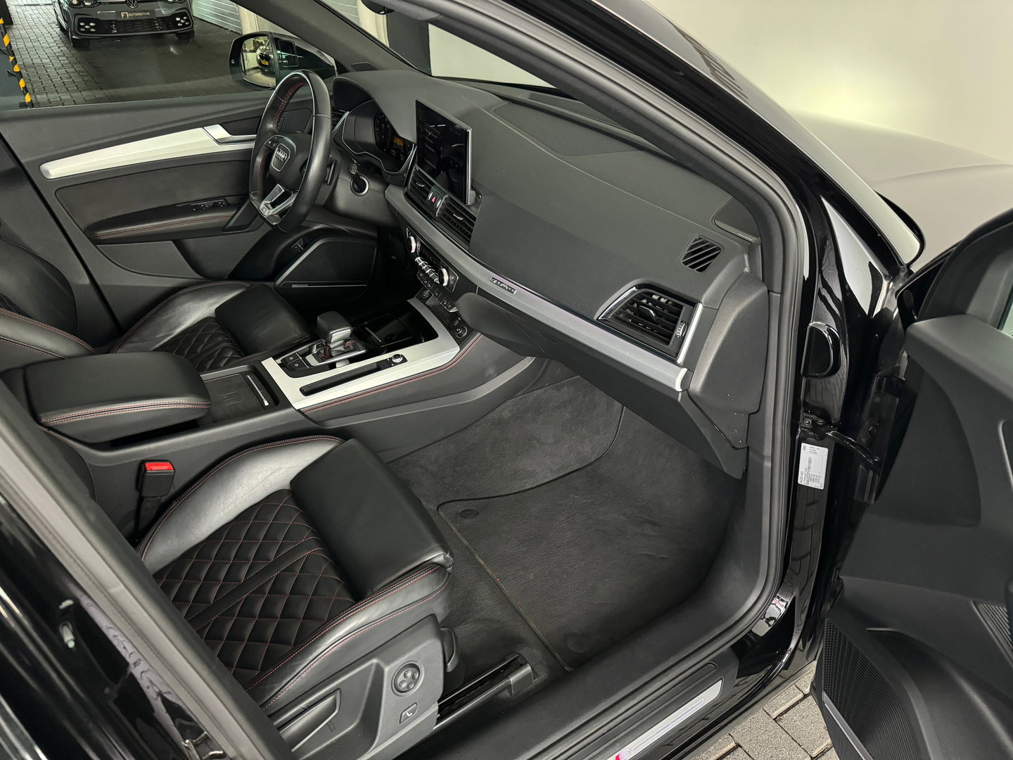 Audi Q5 55 TFSI e S Line Pano|RS Seat|B&O|Trekhaak|Luchtvering