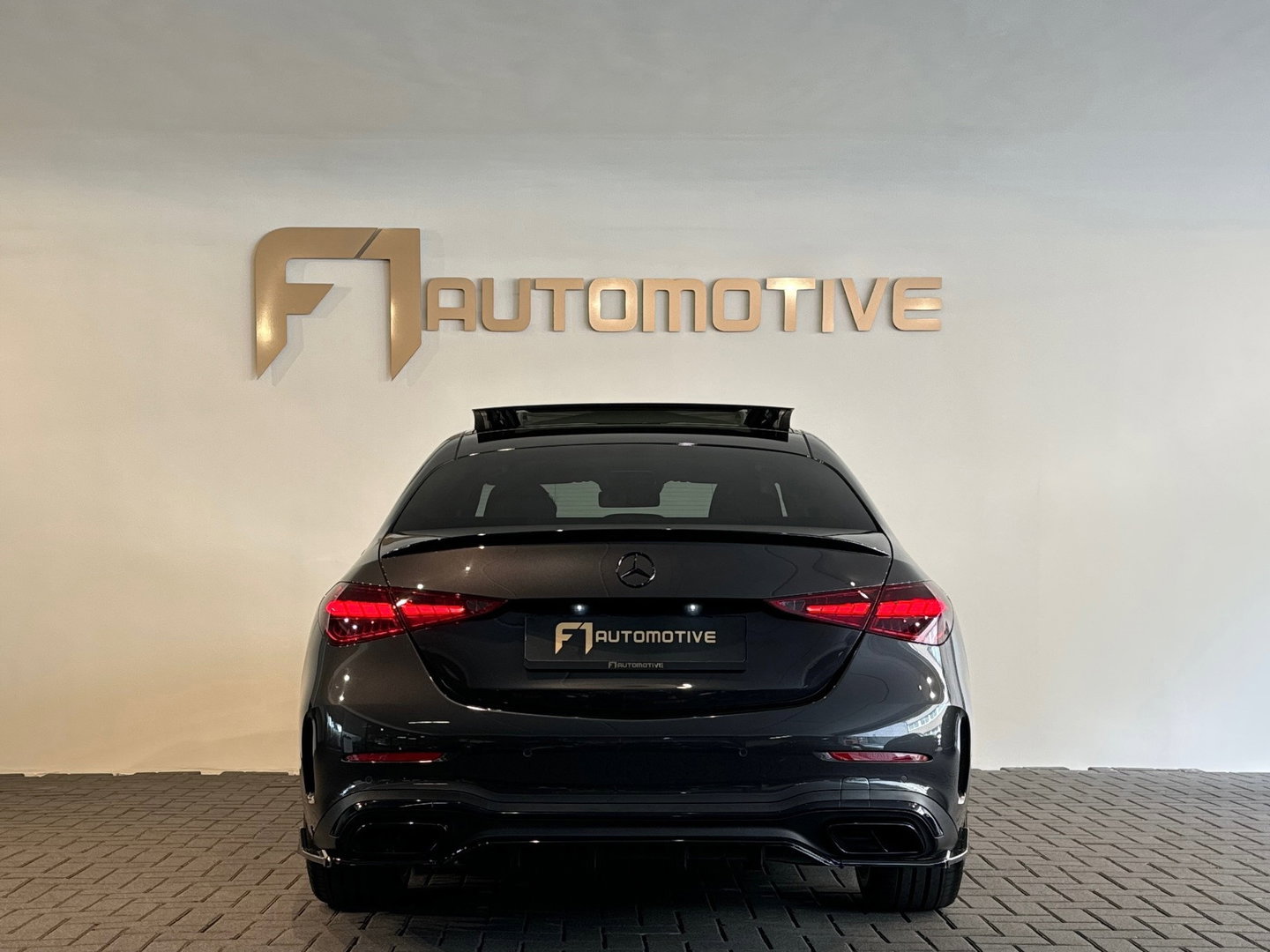 Mercedes-Benz C-Klasse 200 Launch AMG Pano|HuD|Burmester|Memory