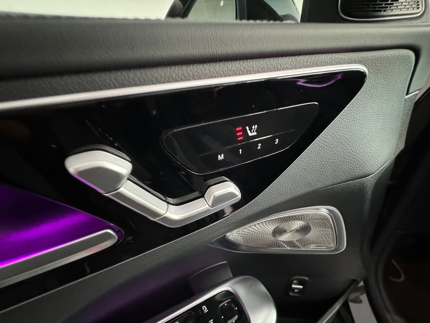 Mercedes-Benz C-Klasse 200 Launch AMG Pano|HuD|Burmester|Memory