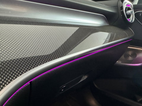 Mercedes-Benz C-Klasse 200 Launch AMG Pano|HuD|Burmester|Memory