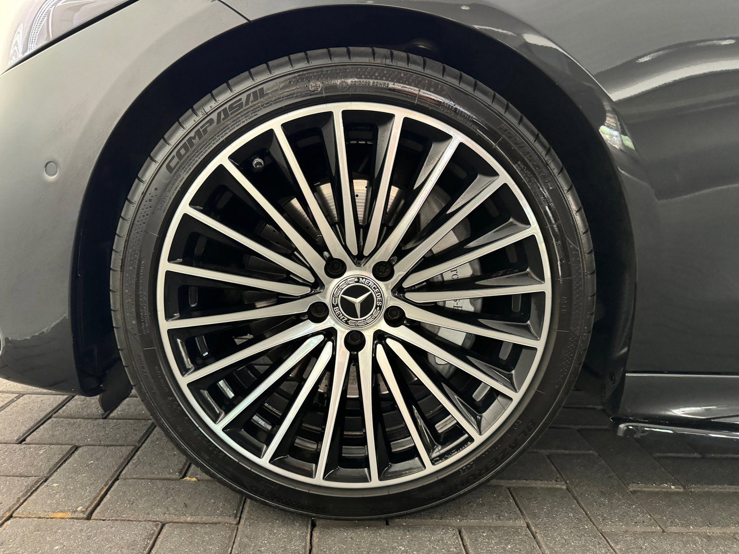 Mercedes-Benz C-Klasse 200 Launch AMG Pano|HuD|Burmester|Memory