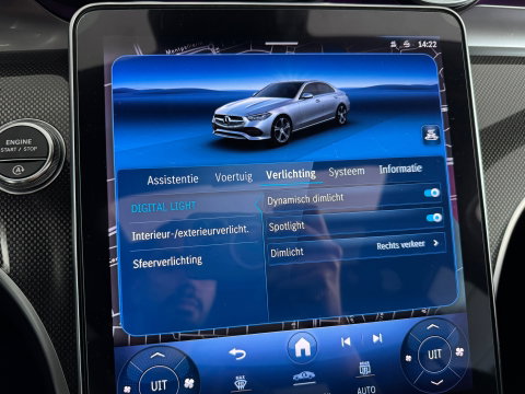 Mercedes-Benz C-Klasse 200 Launch AMG Pano|HuD|Burmester|Memory