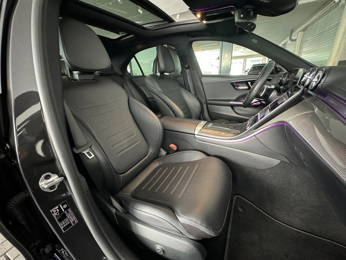 Mercedes-Benz C-Klasse 200 Launch AMG Pano|HuD|Burmester|Memory