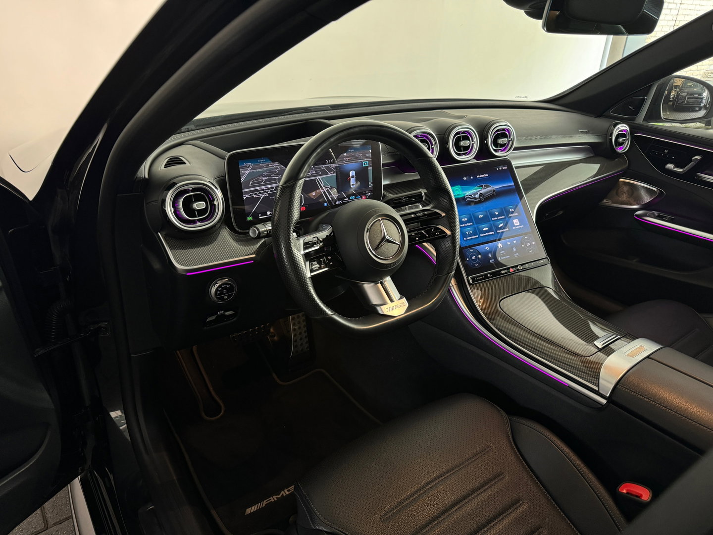 Mercedes-Benz C-Klasse 200 Launch AMG Pano|HuD|Burmester|Memory