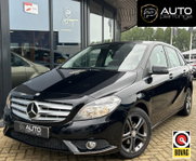 Mercedes-Benz B-Klasse - 180 Prestige 122PK | ZEER NETTE STAAT | van de Mercedes Benz Dealer | Stoelverwarming | Navigatie | 17 Inch Lichtmetalen Velgen | Parkeersensoren voor en achter | Airco | APK 30-01-2027 |