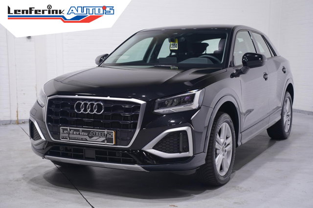 Audi Q2 - 35 TFSI Advanced Navi Virtual Cockpit Verwarmbare stoelen Clima 2 zones DAB-ontvangst keyless entry/start Camera 17"-lmv met 4-seizoenen banden Adaptive cruise afneembare trekhaak PDC v+a Apple-carplay stuurbediening