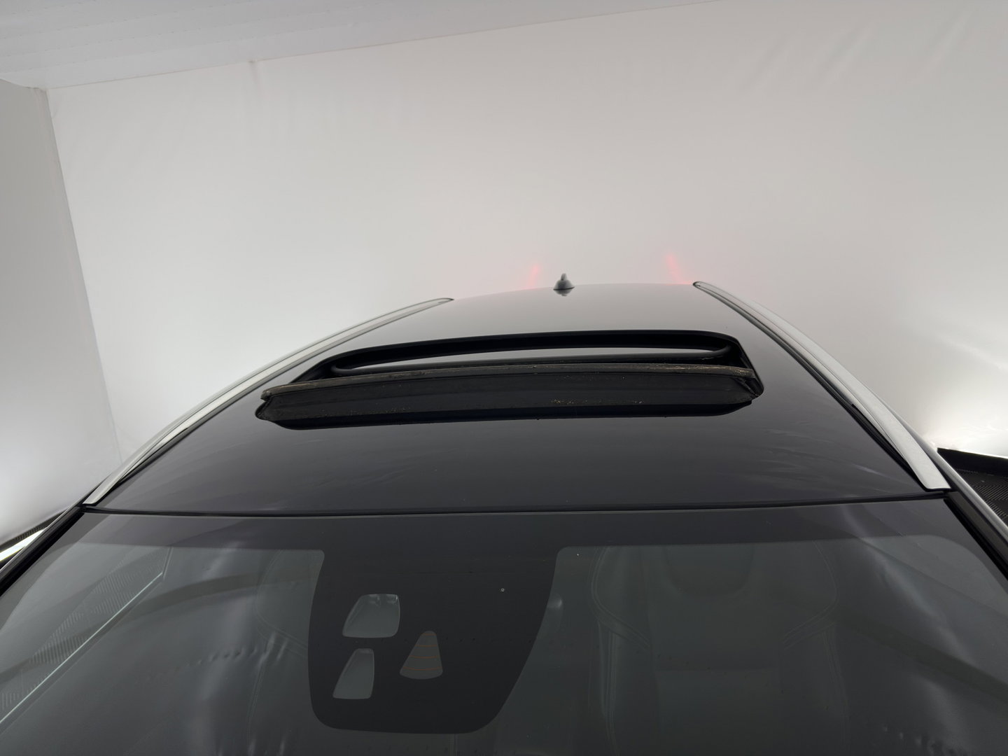 Volvo V60 2.4 D5 Twin Engine Special Edition (Plug-In) (INCL-BTW) Aut. *PANO | LEATHER | ADAPTIVE-CRUISE | XENON | BLIS | MEMORY-PACK | CAMERA | HEATED-SPORTSEATS | NAVI-FULLMAP | PRIVACYGLASS | ECC | PDC | TOWBAR | 18''ALU*