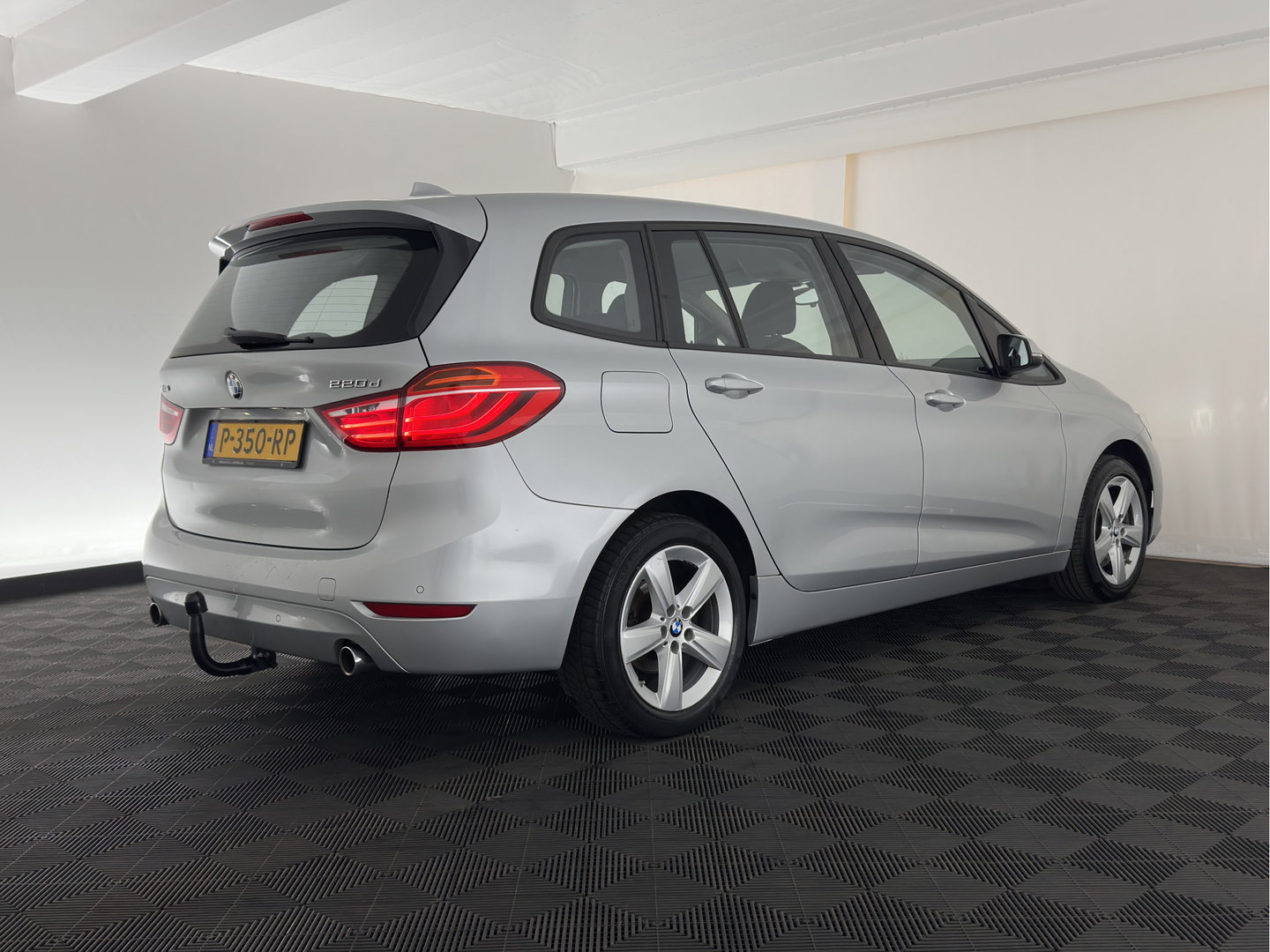 BMW 2 Serie Gran Tourer 220d xDrive [ 7-Pers. ] Aut. *HEAD-UP | FULL-LED | ADAPTIVE-CRUISE | HEATED-SPORTSEATS | NAVI-FULLMAP | ECC | TOWBAR | PDC | 17''ALU*