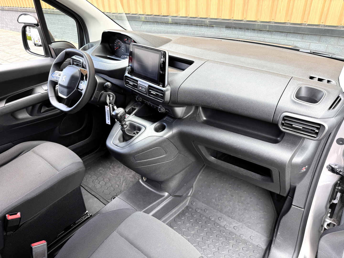 Peugeot Partner 1.5 BlueHDI Premium | Apple Carplay | Airconditioning | Stop&GO | DAB | Parkeersensoren | Bluetooth |