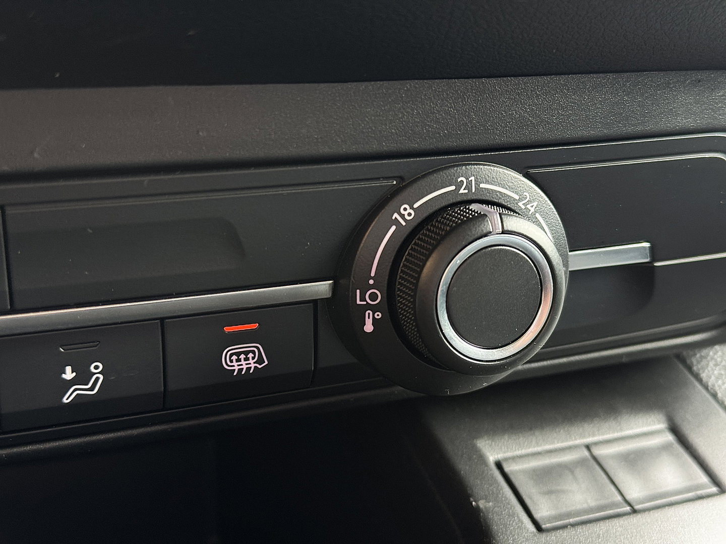 Peugeot Partner 1.5 BlueHDI Premium | Apple Carplay | Airconditioning | Stop&GO | DAB | Parkeersensoren | Bluetooth |