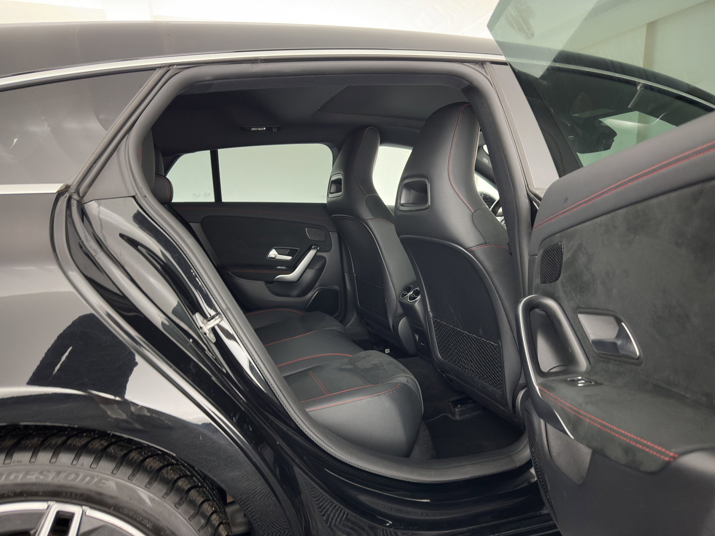 Mercedes-Benz CLA-Klasse Shooting Brake 200 AMG Sportpack Business Solution (INCL-BTW) Aut. *PANO | LEATHER-MICROFIBRE | MULTIBEAM | MEMORY-PACK | AMBIENTLIGHT | HEATED-SPORTSEATS | WIDESCREEN-COCKPIT | DAB+ | NAVI-FULLMAP | CAMERA | PRIVACYGLASS | 18''ALU*