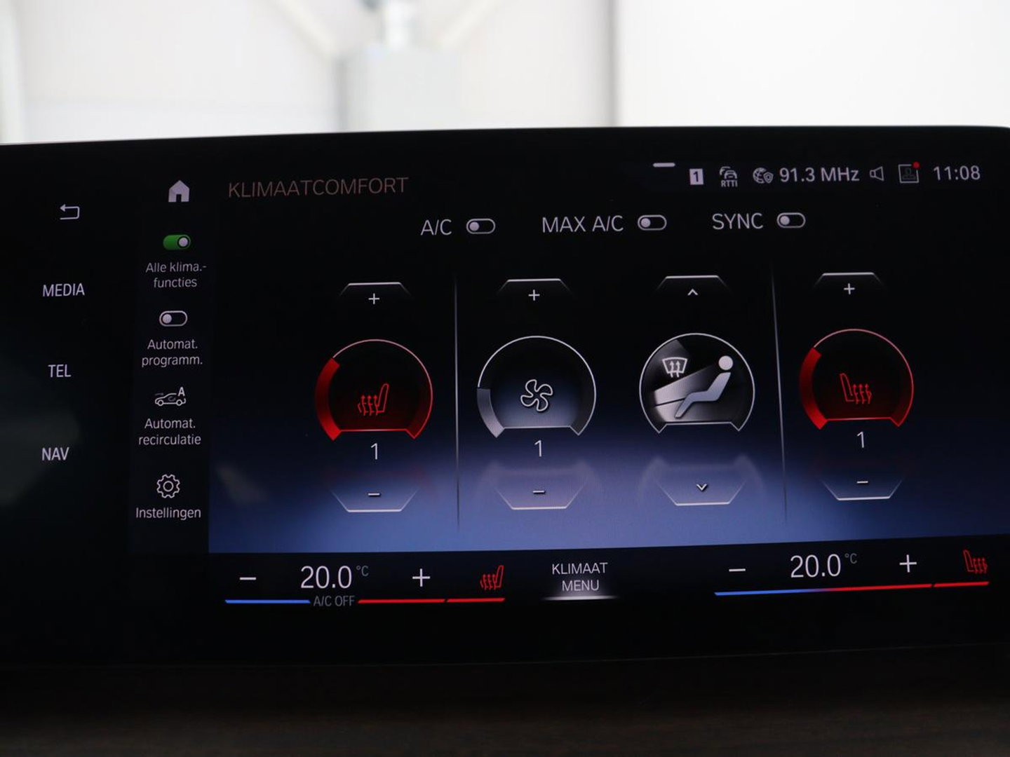 BMW 2 Serie Active Tourer 225e xDrive Luxury Line | SOH 95,1% | Trekhaak | Leder | Full LED | Head Up| Keyless | Navigatie | Carplay | 17" | Stoelverwarming | 360 Camera | Adaptive Cruise | PHEV | Plug In