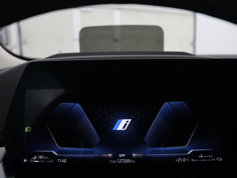 BMW 2 Serie Active Tourer 225e xDrive Luxury Line | SOH 95,1% | Trekhaak | Leder | Full LED | Head Up| Keyless | Navigatie | Carplay | 17" | Stoelverwarming | 360 Camera | Adaptive Cruise | PHEV | Plug In